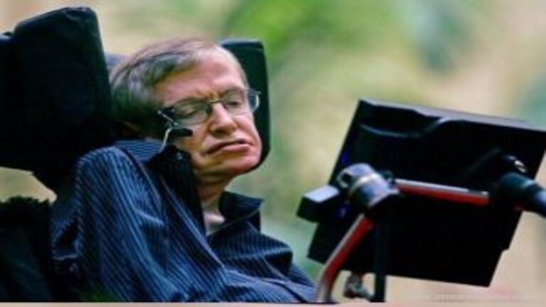 जगप्रसिद्ध शास्त्रज्ञ स्टिफन हॉकिंग यांना दुसऱ्या पत्नीकडून होत होती मारहाण, नर्सने केला धक्कादायक खुलासा Mumbai Tak
