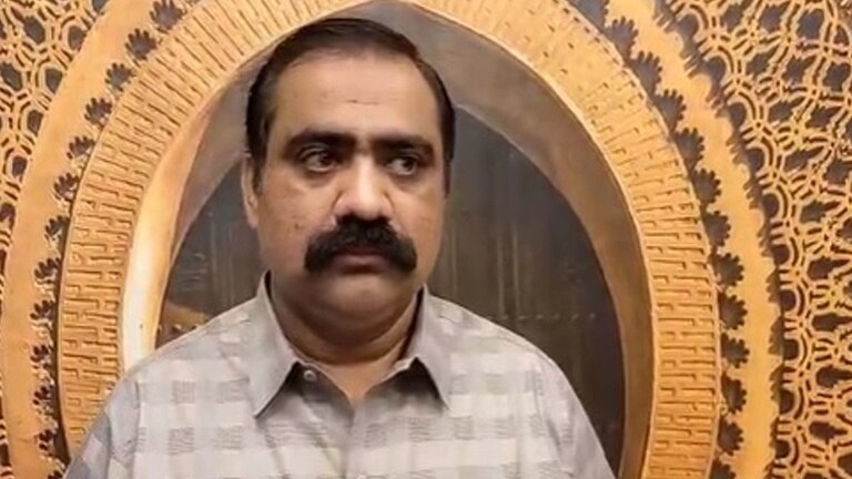 सुहास कांदे यांनी नाराजीच्या चर्चांवर सोडलं मौन, म्हणाले मी मरेपर्यंत एकनाथ शिंदेंसोबतच Mumbai Tak