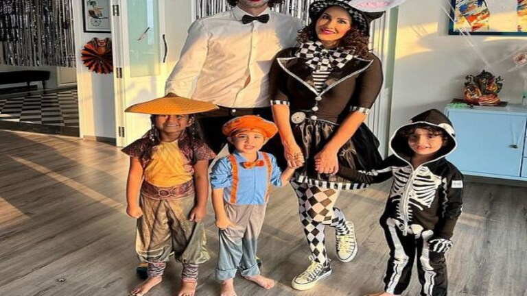 सनी लिओनीच्या घरी हॅलोविन पार्टी, डॅनियल झाला ‘जोकर’ Mumbai Tak