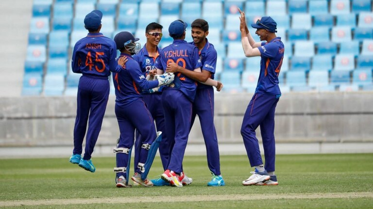 U-19 Asia Cup : श्रीलंकेचा धुव्वा उडवत भारतीय संघाने जिंकला आशिया चषक Mumbai Tak