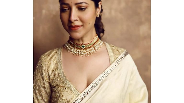 बघा नजरेतून वाचता आलं तर…तेजस्विनीच्या फोटोशुटवर चाहते झाले फिदा Mumbai Tak