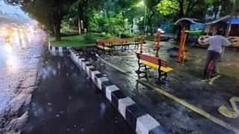 ठाणे : २७ वर्षीय तरुणीचा रिक्षातून पडून मृत्यू, मोबाईल चोरांपासून स्वतःला वाचवण्याच्या प्रयत्नात झाला अपघात Mumbai Tak