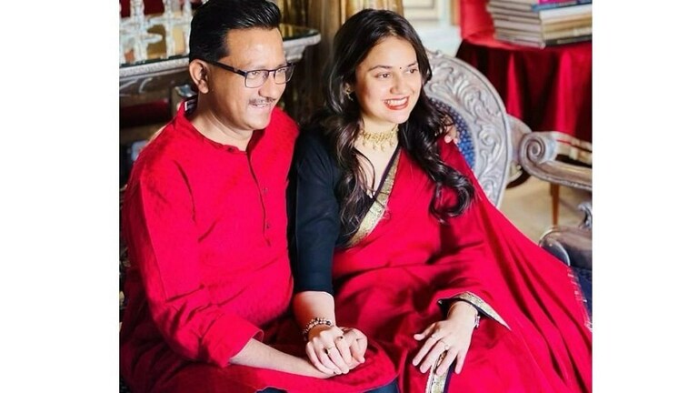 कोण आहेत टीना डाबींचे होणारे पती प्रदीप गावंडे?, कशी सुरू झाली दोघांची लव्हस्टोरी? Mumbai Tak