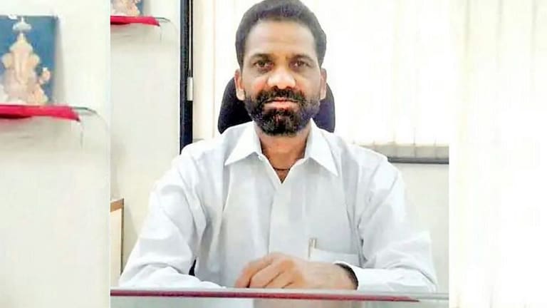 TET Exam Scam : राज्य परीक्षा परिषदेचे आयुक्त तुकाराम सुपे निलंबित; अटकेनंतर सरकारची कारवाई Mumbai Tak