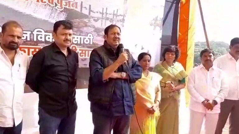 सातारा : ‘आम्ही कधी कुणाची घरं फोडली नाहीत’; उदयनराजेंचा शिवेंद्रराजेंवर पलटवार Mumbai Tak
