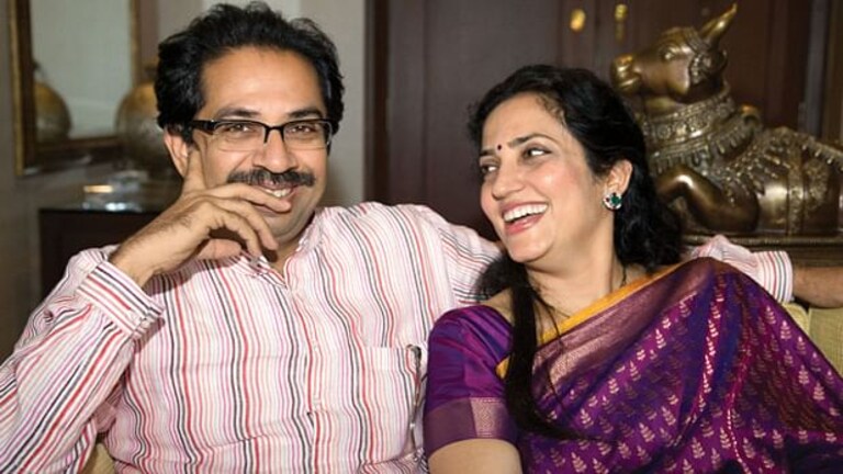 रश्मी ठाकरेंकडे राज्याचं मुख्यमंत्रीपद? शिवसेना आमदाराचं मोठं विधान, म्हणाले… Mumbai Tak