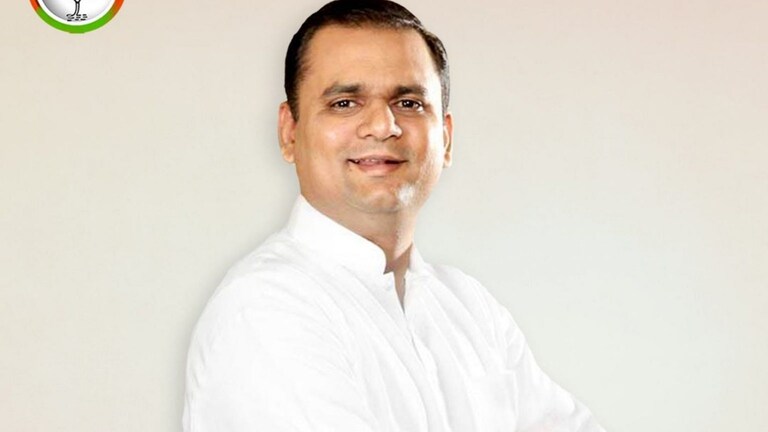 सत्ताधारी 164 तर विरोधी पक्षाच्या बाजूने 107 आमदारांचे मतदान; ‘हे’ आमदार राहिले तटस्थ Mumbai Tak