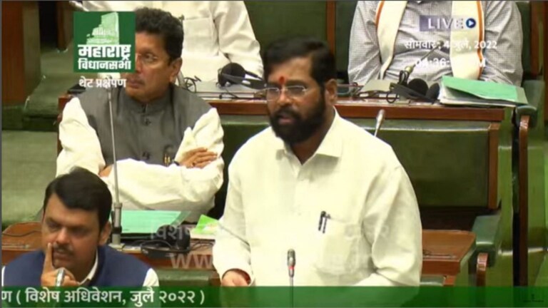 मुलाशी वाद, बापाने 2 तासात झाडल्या 30 गोळ्या, तीन पोलीसही जखमी; काय आहे प्रकरण? Mumbai Tak