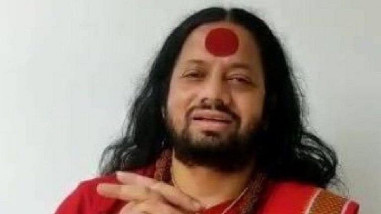 महात्मा गांधींबाबत वादग्रस्त वक्तव्य करणाऱ्या कालीचरण महाराजांना 14 दिवसांची न्यायालयीन कोठडी Mumbai Tak