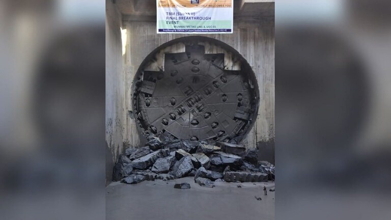 कुलाबा-वांद्रे-सीप्झ मेट्रो-3 मार्गातील कफ परेड ते सीएसएमटी डाऊनलाईनचे काम पूर्ण Mumbai Tak