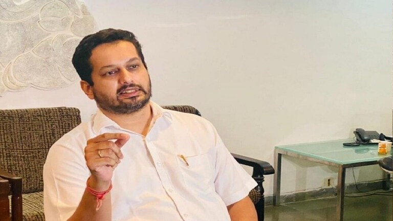 गोव्यात मनोहर पर्रिकरांचा मुलगा उत्पल भाजपविरोधात बंड करण्याच्या तयारीत? Mumbai Tak