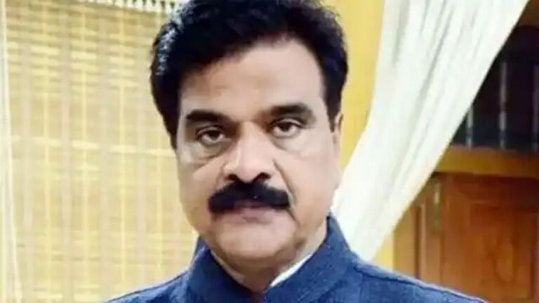 बारामतीकरांनी महाराष्ट्रातलं सात्विक राजकारण संपवलं, विजय शिवतारेंचा घणाघात mumbaitak