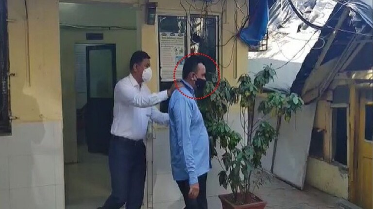 विरारमध्ये पार्टनरवर काळी जादू करून लाखो रूपयांची फसवणूक करणाऱ्या भामट्याला अटक Mumbai Tak