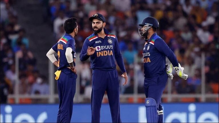 एकाच वेळी दोन संघ मैदानात, याआधीही २३ वर्षांपूर्वी BCCI ने केला होता प्रयोग Mumbai Tak