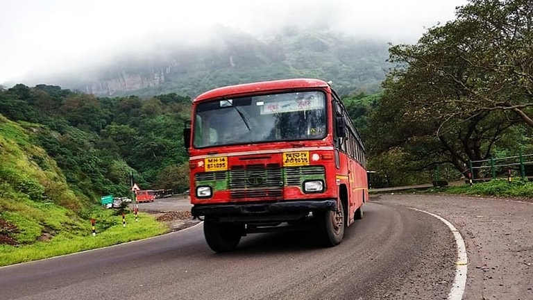 ST Bus: सरकार कोणाचंही असो एसटीचं विलीनीकरण का होत नाही? Mumbai Tak