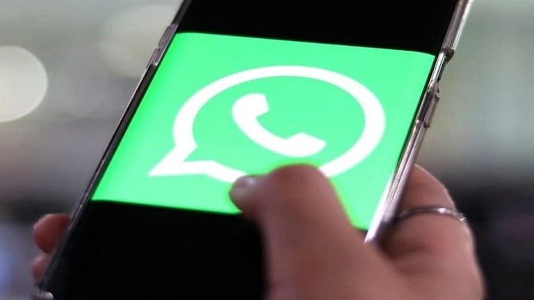 WhatsApp वरून नंबर सेव्ह न करता पाठवा मेसेज; या टिप्स वाचा Mumbai Tak