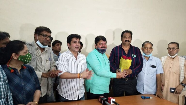 नाट्यपरिषद अध्यक्षपदाचा सावळागोंधळ अजूनही सुरूच Mumbai Tak