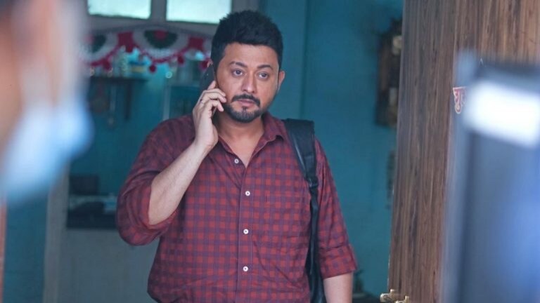 एकाचे कर्म, दुसऱ्याचे भविष्य – नियती होणार का नियंत्रित?समांतर २ चे ट्रेलर प्रेक्षकांच्या भेटीला Mumbai Tak