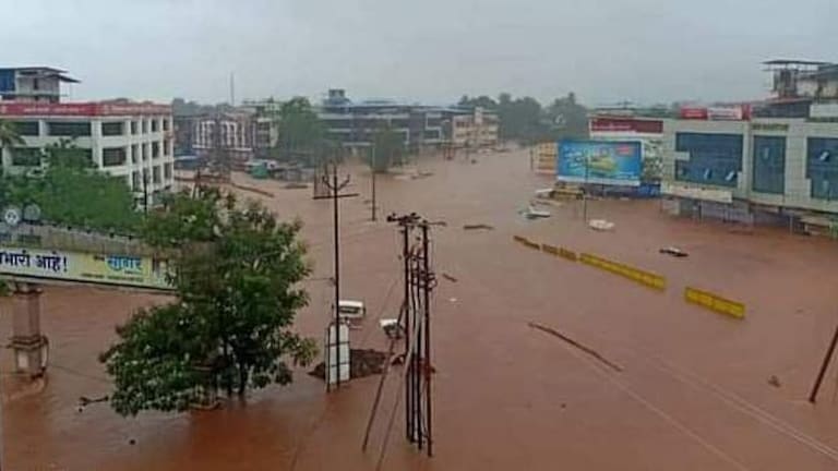 Maharashtra Rains 2021: महाराष्ट्रात पावसाचा धूमाकूळ, मुंबई-पुण्यासह राज्यातील पावसाचे सर्व अपडेट Mumbai Tak