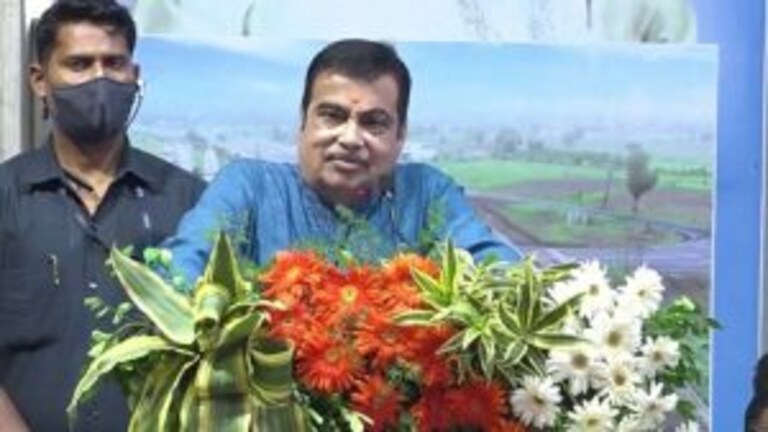 राजकारण कधी सोडू अन् कधी नये असं झालंय; नितीन गडकरी यांचं मोठं विधान Mumbai Tak
