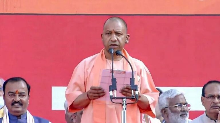 Yogi 2.0 : उत्तर प्रदेशात ‘योगी’राज सुरू; पहा योगींच्या मंत्रिमंडळाची संपूर्ण यादी Mumbai Tak