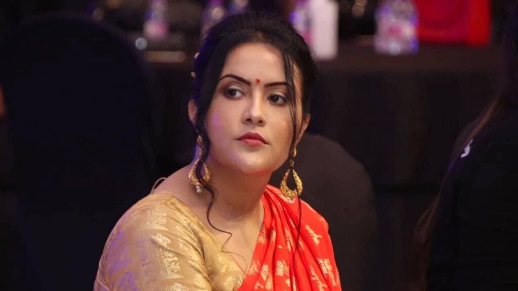 Amruta Fadnavis : आपल्या देशाला दोन राष्ट्रपिता; महात्मा गांधी तेव्हाचे अन् मोदी आताचे! Mumbai Tak