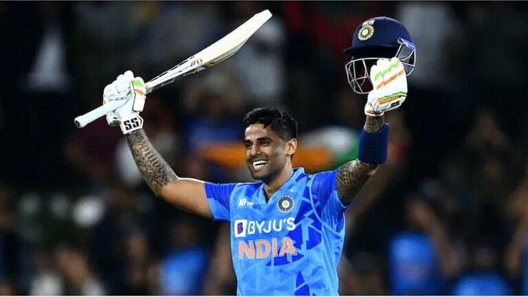 Cricketer Of the year : सुर्यकुमारच्या तेजाने 2022 साली भल्याभल्यांना केल फेल Mumbai Tak