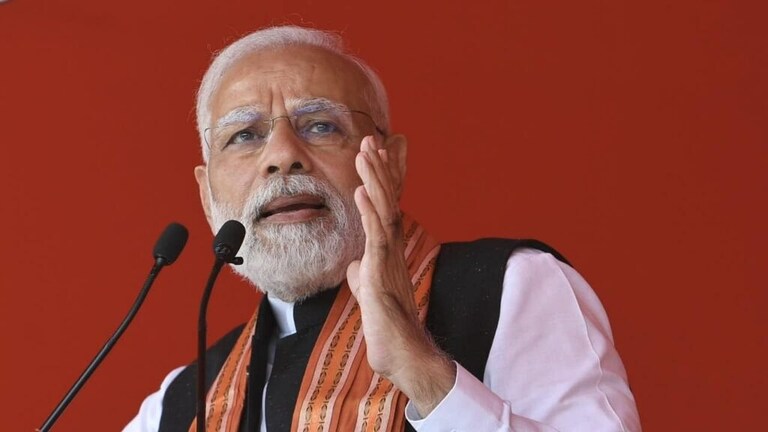 ‘मोदीजी तुमच्याजवळही चिखलच होता आणि तोच..’, PM मोदींना कोणी सुनावलं? Mumbai Tak