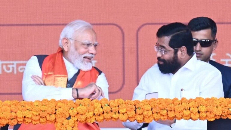 ‘मोदीजी आमचं सरकार तुमच्याच आशीर्वादाने बनलंय’, CM शिंदे काय बोलून गेले? Mumbai Tak