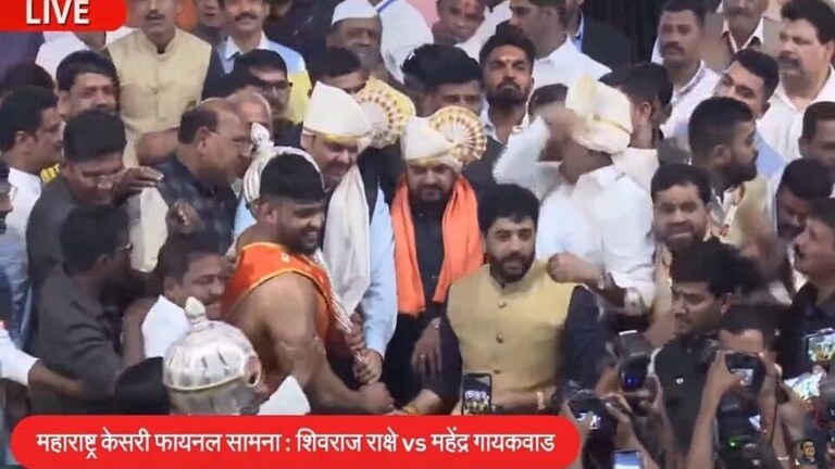 Maharashtra Kesari 2023 : शिवराज राक्षे नवा महाराष्ट्र केसरी Mumbai Tak