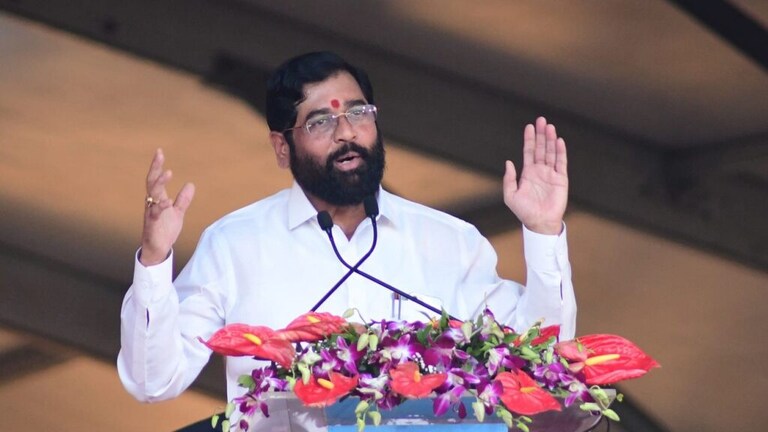 Balasaheb Thackeray: CM शिंदे म्हणाले, ‘मी आज फक्त बाळासाहेबांमुळेच..’ Mumbai Tak