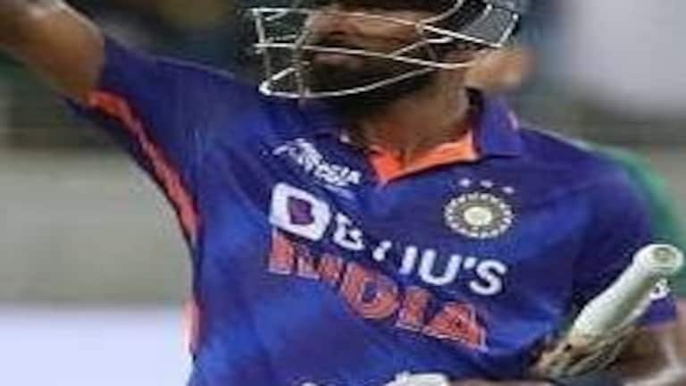 Ravindra jadeja : जडेचाचं कौतुक करणं स्टीव्ह स्मिथला पडलं महागात, कारण… Mumbai Tak