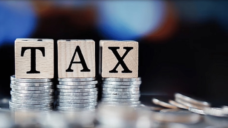 Income Tax : या 12 देशात भरावा लागत नाही आयकर; पूर्ण कमाई येते हातात! Mumbai Tak