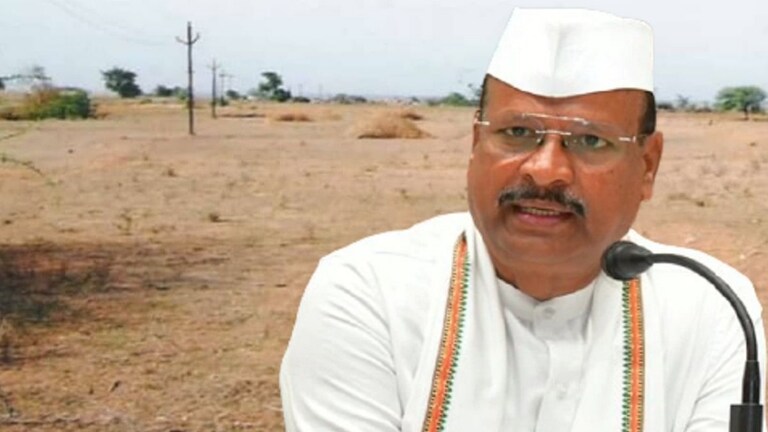 Abdul Sattar : नॉट रिचेबल सत्तार सापडले! निकटवर्तीयाकडून पाठवला मेसेज mumbaitak