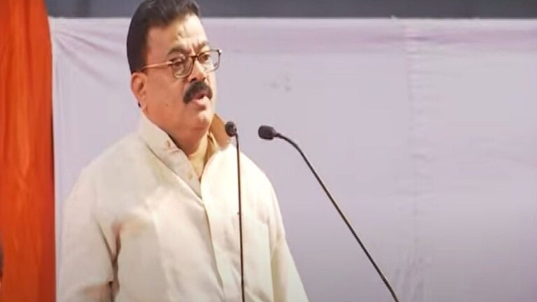 Bhaskar Jadhav: उद्धव ठाकरे गंभीर आजारी असताना गद्दारांनी संधी साधली, त्यानंतर हेच लोक भाजपसोबत गेले Mumbai Tak