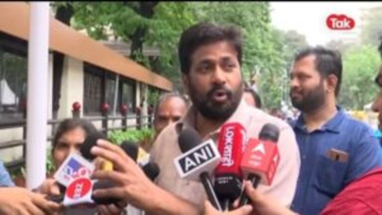 ‘धोका देणाऱ्यांचं राज्य आहे, जो मोठा धोका देणार तो मोठा नेता होणार,’ नाराज बच्चू कडू असं का म्हणाले? Mumbai Tak