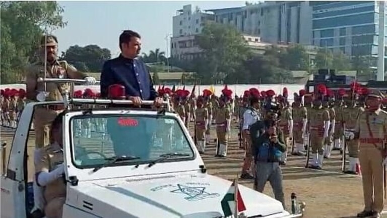 Devendra Fadnavis : ‘शिंदे आणि आमचं सरकार…’, फडणवीसांनी दिली ग्वाही Mumbai Tak