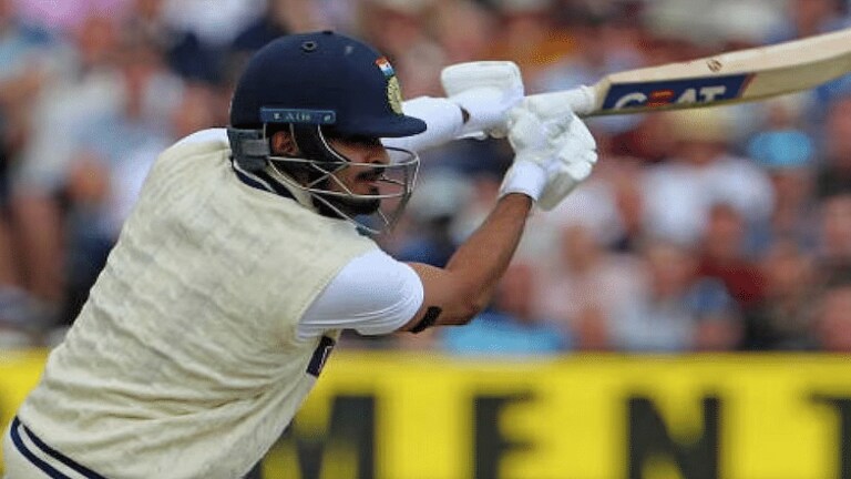 Shreyas Iyer ऑस्ट्रेलिया विरूद्धच्या कसोटीतून बाहेर, त्याच्या जागी कोण? Mumbai Tak