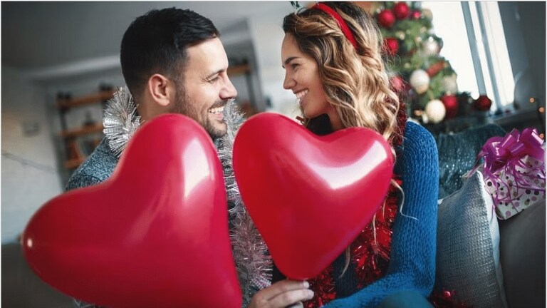 Valentine Week ला आजपासून सुरुवात; कोण-कोणते डे साजरे होतात? Mumbai Tak