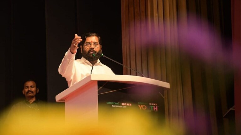 ”आम्ही ५० थरांची हंडी फोडली” ठाण्यातल्या दहीहंडी उत्सवात एकनाथ शिंदेंची टोलेबाजी Mumbai Tak