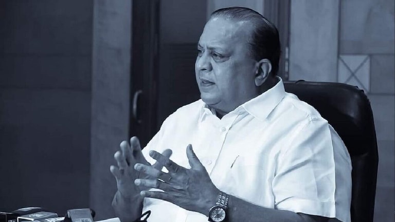 Hasan Mushrif यांना अटक होणार? कागलमध्ये वातावरण तापलं : समर्थक आक्रमक Mumbai Tak