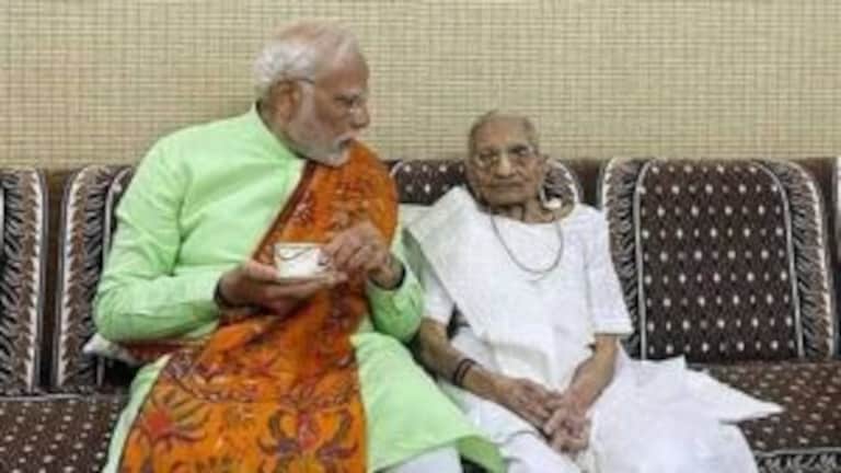 Heeraben Modi : पंतप्रधान नरेंद्र मोदींना मातृशोक, हिराबेन यांचं निधन Mumbai Tak