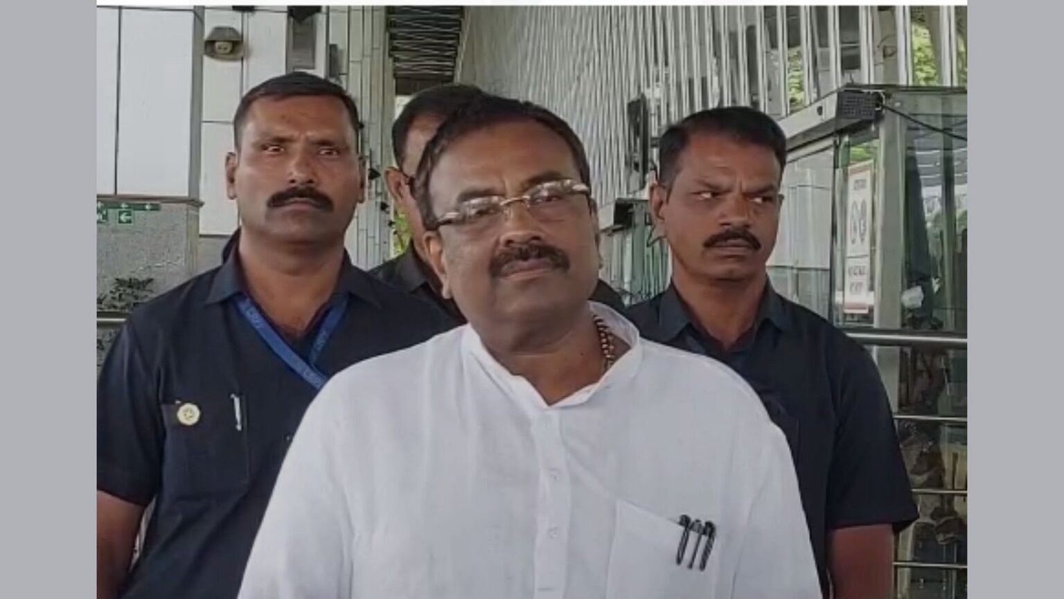 Mumbai Tak