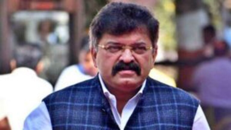 “मी आमदारकीचा राजीनामा देण्याचा निर्णय घेतोय”, विनयभंगाचा गुन्हा दाखल होताच जितेंद्र आव्हाडांचं ट्विट Mumbai Tak