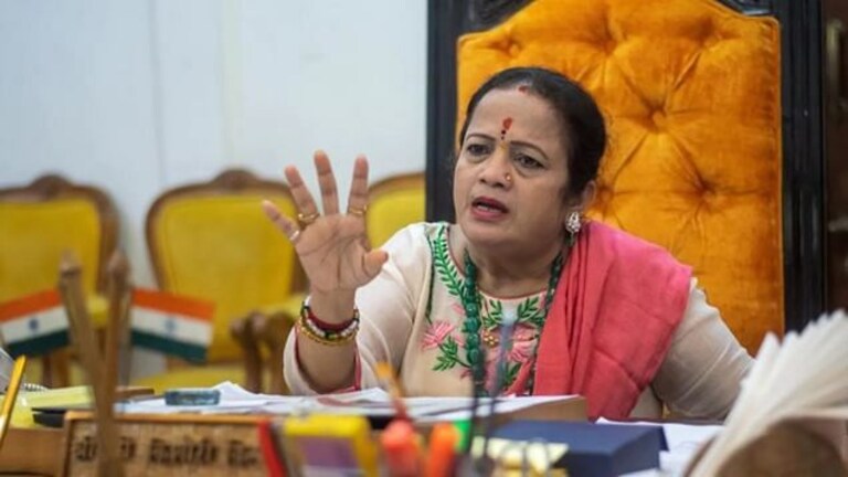 “एकही महिला लायक नाही का?” शिंदे फडणवीस मंत्रिमंडळ विस्तारानंतर किशोरी पेडणेकरांचा सवाल Mumbai Tak