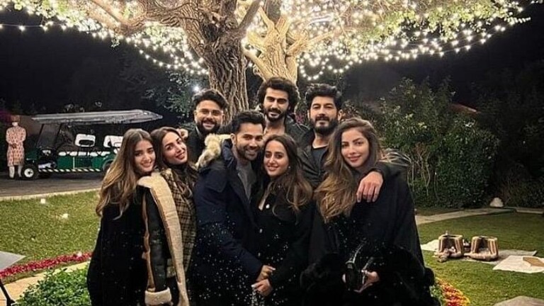 ‘हा’ फोटो बघून चाहते अर्जून-मलायका म्हणाले, ब्रेकअप झालंय का? Mumbai Tak