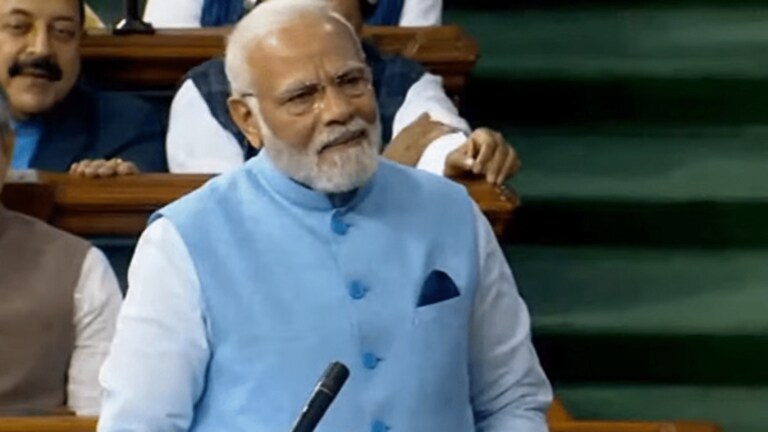 पंतप्रधान मोदींची लोकसभेत तुफान फटकेबाजी, भाषण जसंच्या तसं! Mumbai Tak
