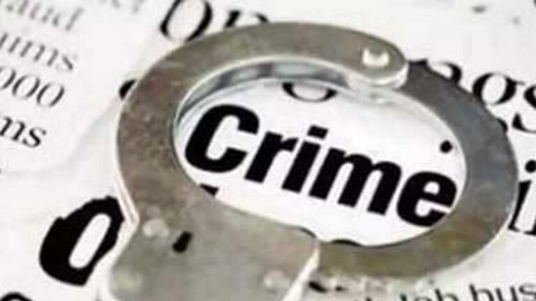 Dhule Crime : शिक्षकाकडून शरीरसुखाची मागणी; मुख्यध्यापिकेनं उचललं टोकाचं पाऊल Mumbai Tak