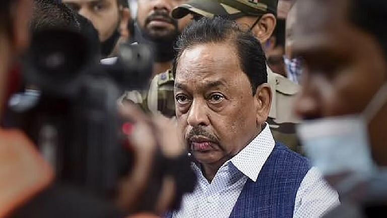 …तर महाराष्ट्रात फिरण्यासाठी परवानगी घ्यावी लागेल, नारायण राणेंचा धमकीवजा इशारा Mumbai Tak