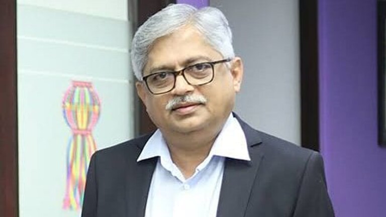 नितीन वैद्य यांना ना. य. डोळे स्मृती पुरस्कार Mumbai Tak